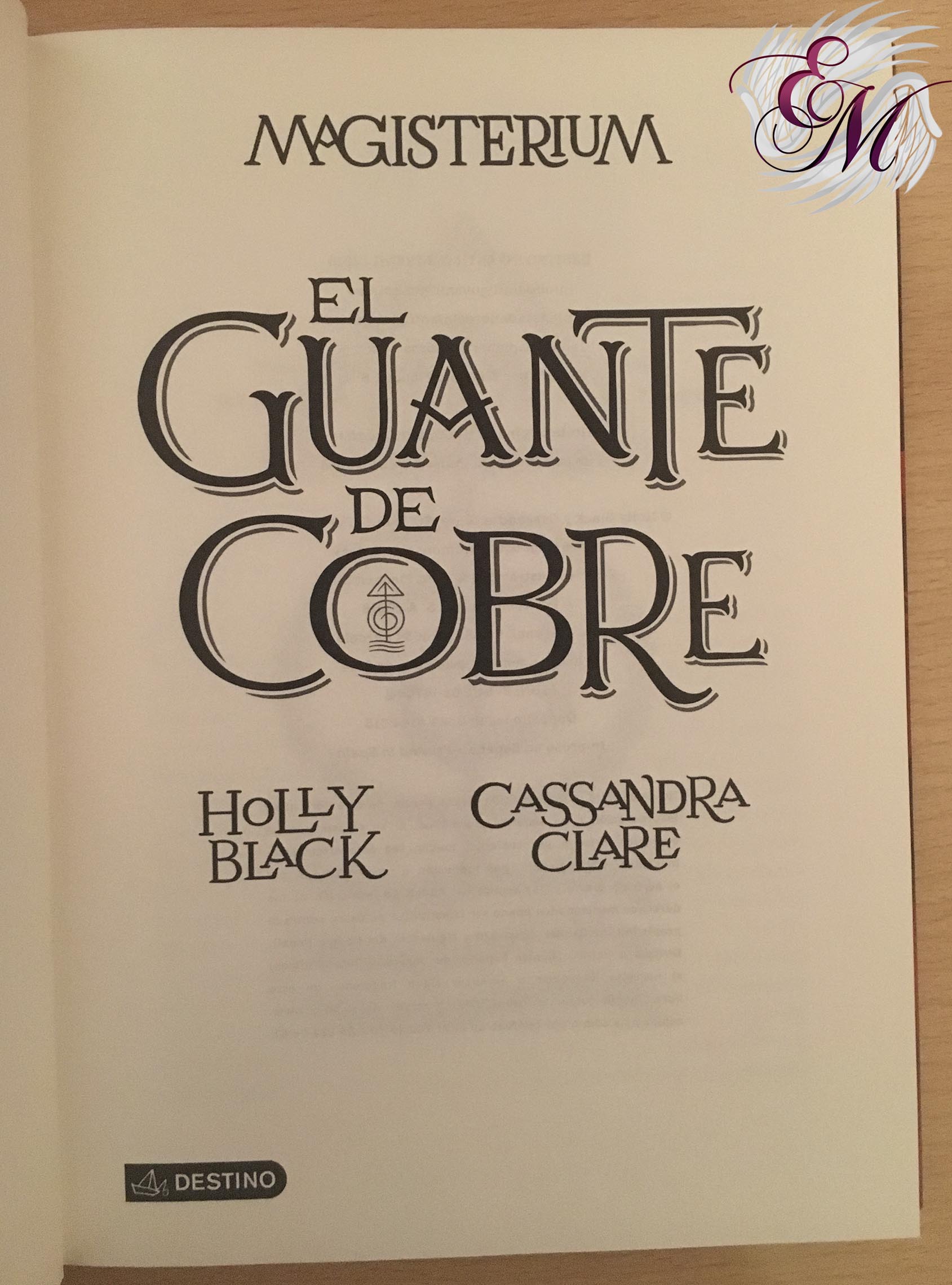 El guante de cobre, de Cassandra Clare y Holly Black - Reseña