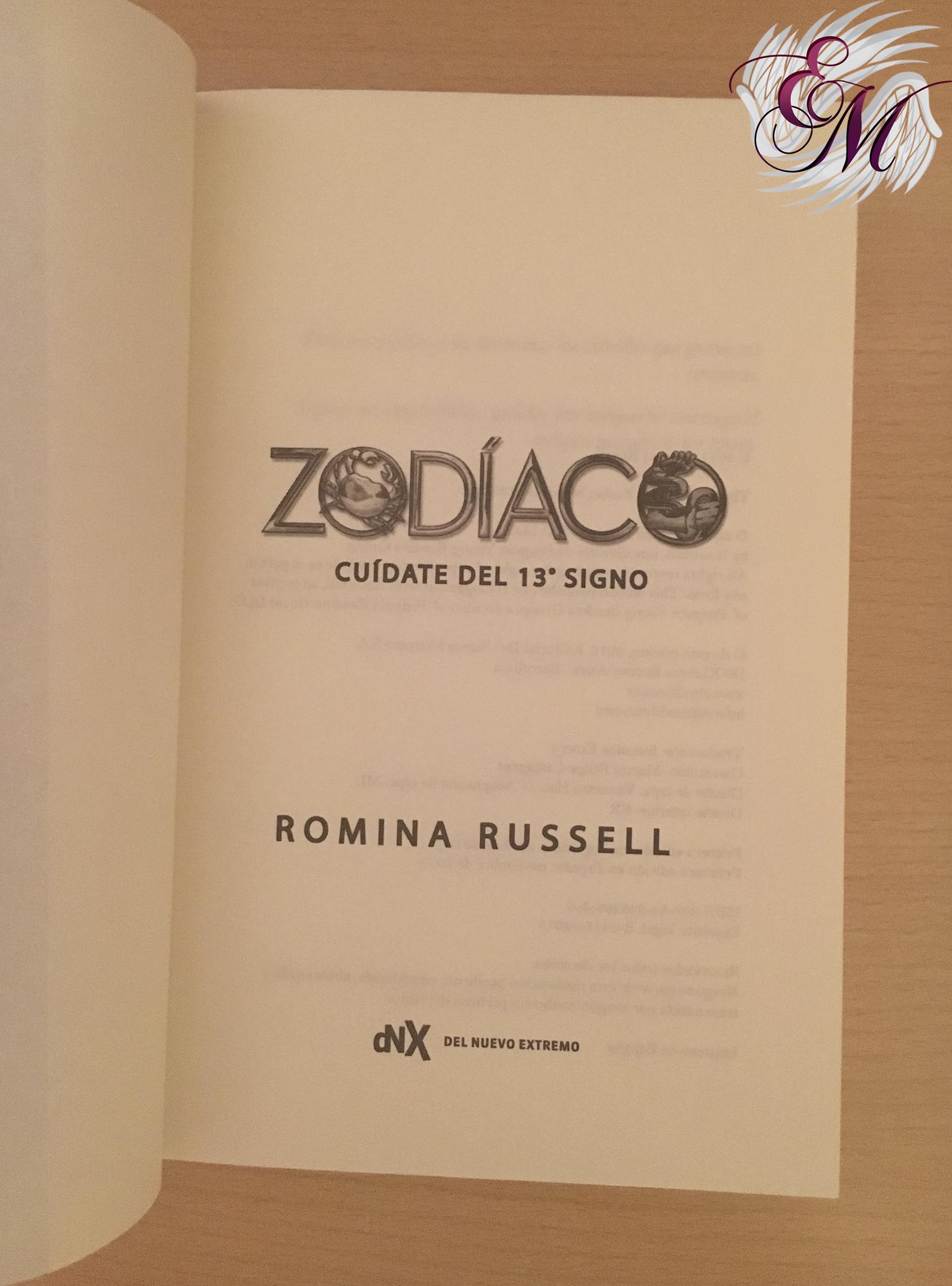 Zodíaco de Romina Russell - Reseña