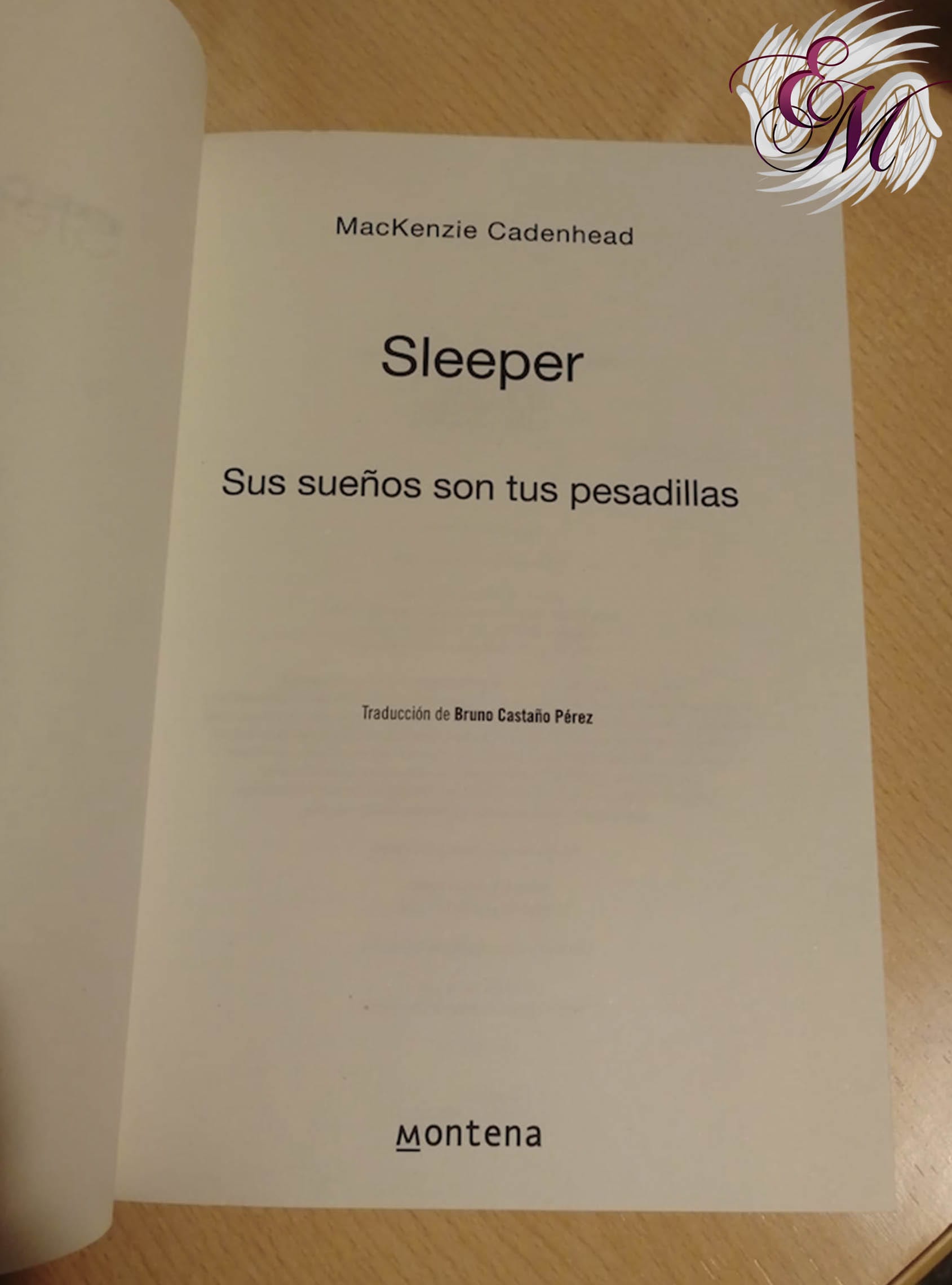 Sleeper, de Mackenzie Cadenhead - Reseña