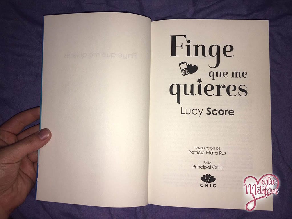 Finge que me quieres, de Lucy Score
