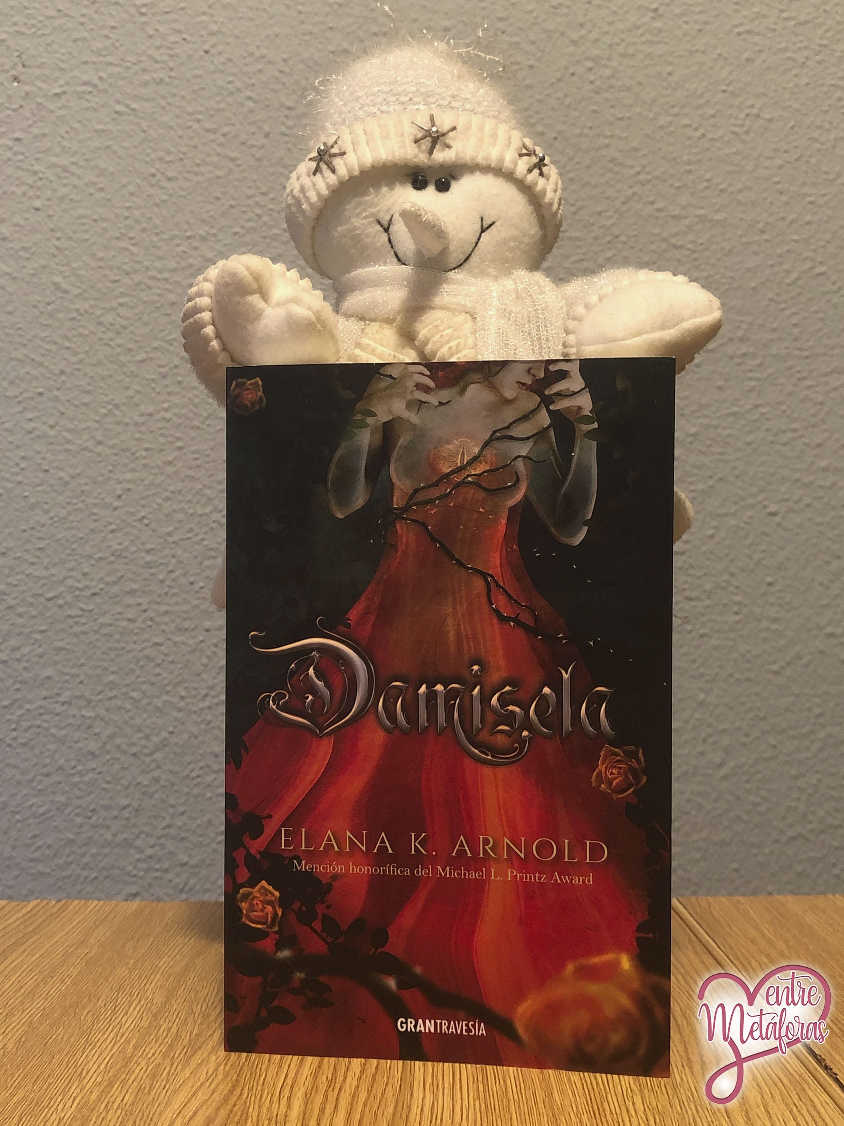 Damisela, de Elana K. Arnold - Reseña