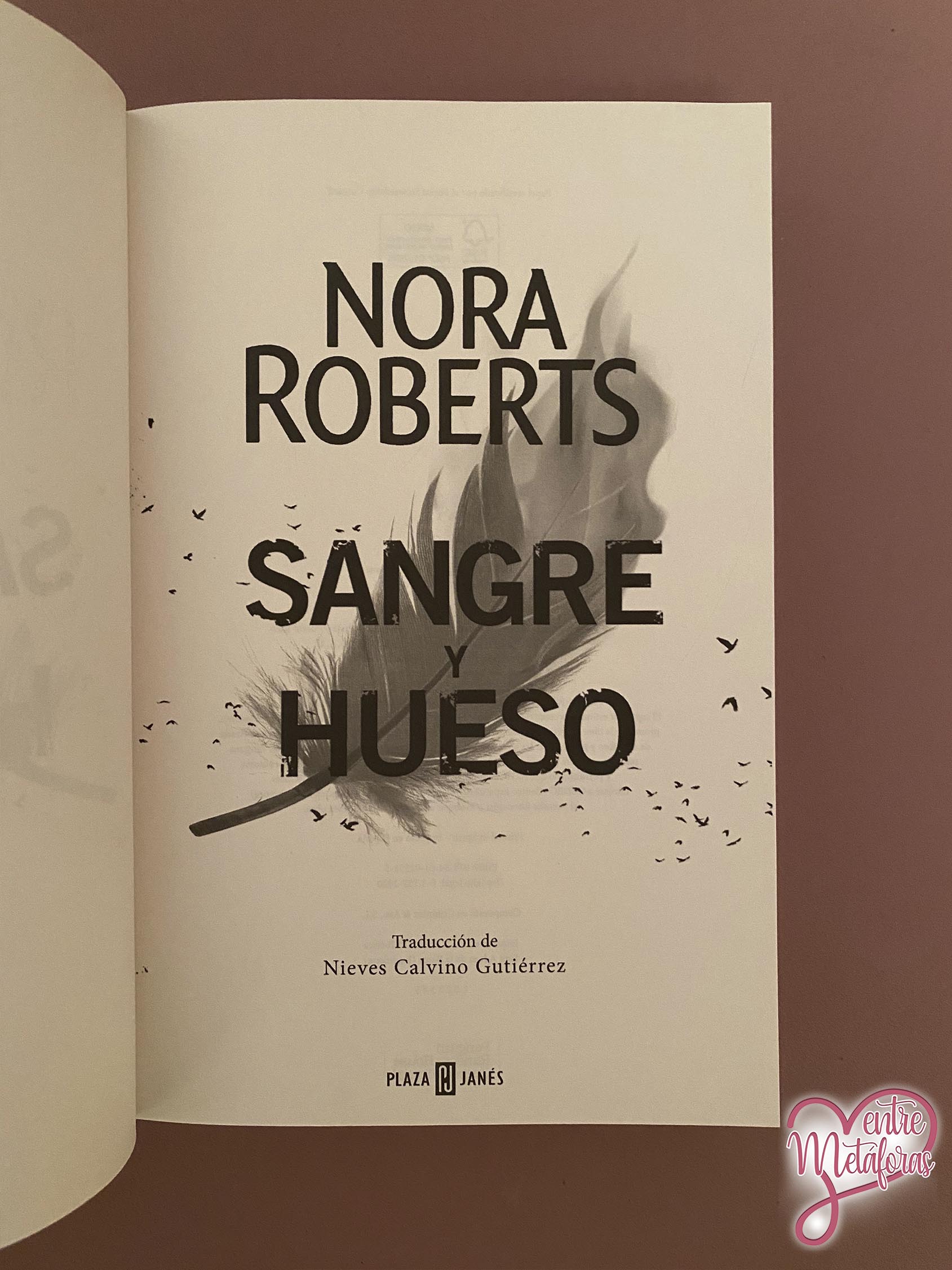 Sangre y Hueso, de Nora Roberts - Reseña